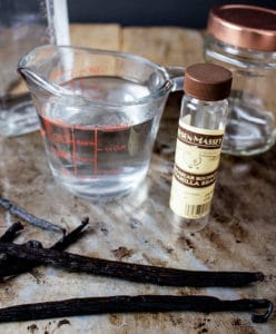 homemade vanilla extract recipe ingredients